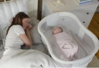 Cómo envolver al bebé en una manta: consejos a los padres jóvenes