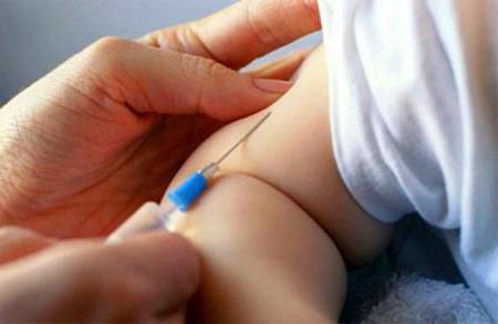 バンプ後のDTP予防接種乳幼児の