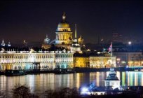 晚上旅行团在圣彼得堡：神秘的吸引