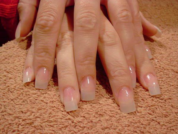 beautiful and easy manicure