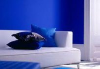 Cobalt color in clothing and interior