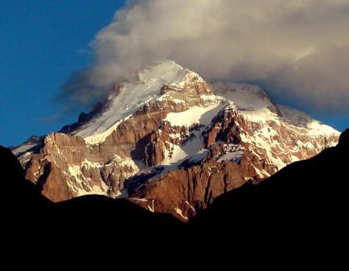 die Anden: die absolute Höhe und die Koordinaten der hohen Punkte