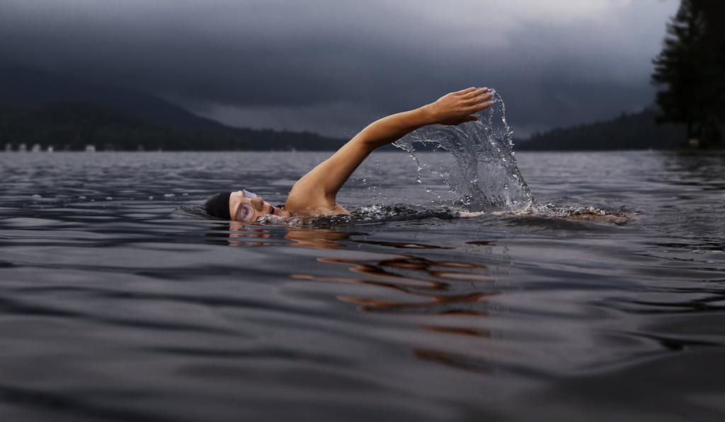 Pływanie - jeden z gatunków tlenowych obciążeń