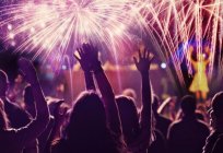 Las fiestas de año Nuevo: las ideas interesantes, las características y los clientes