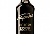 Português vinho do porto: descrição, composição e comentários