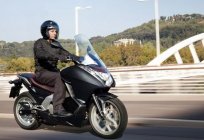 ¿Son necesarios los derechos de la moto y de ciclomotor?
