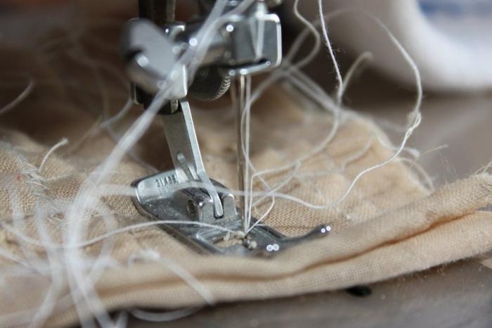 la reparación de la máquina de coser de gaviota