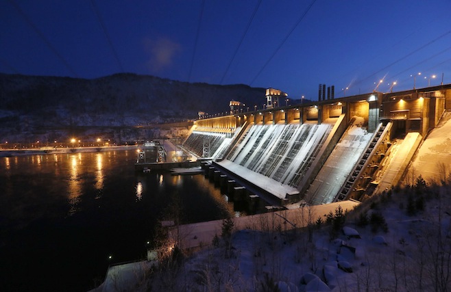 Wasserkraftwerk am Jenissej