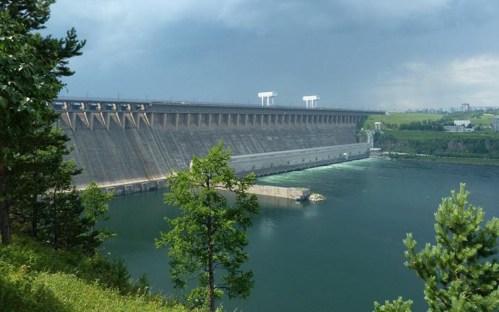 el Hermano de la central hidroeléctrica
