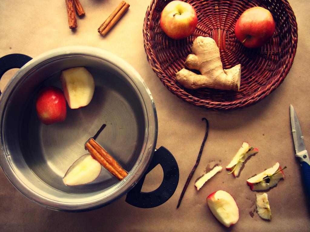 Chá de canela, o gengibre e a maçã