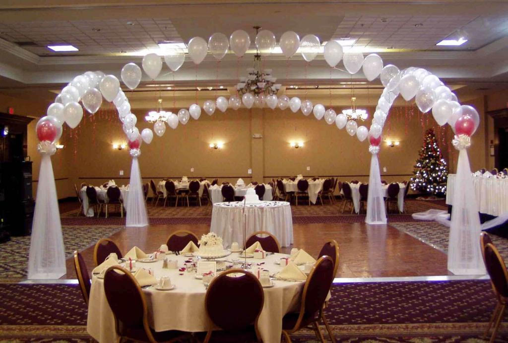 decorating wedding hall