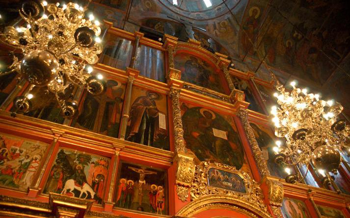 بالحاجز الأيقوني من الملائكة كاتدرائية الكرملين في موسكو