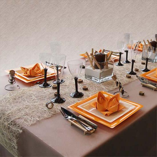how to beautifully decorate the table