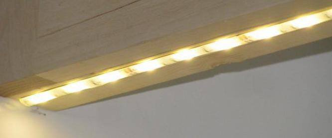 Beleuchtung für die Küche unter die Schränke LED