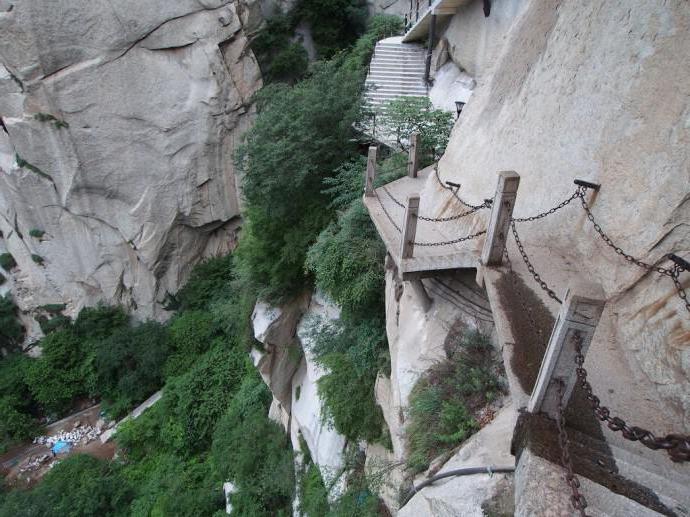मार्ग की मौत पर माउंट Huashan