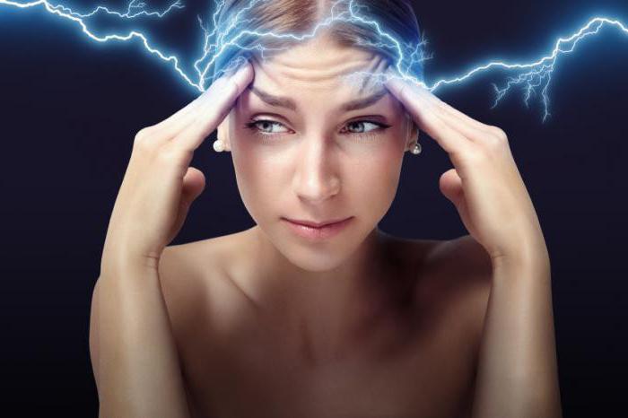 headache and nausea causes in women