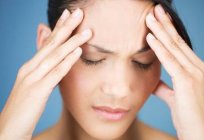 Fuerte dolor de cabeza y náuseas: las causas de las mujeres
