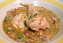 The recipe for rabbit stewed in sour cream