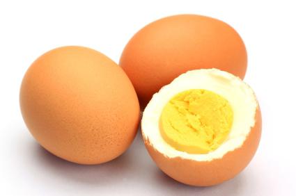  how much protein in chicken eggs