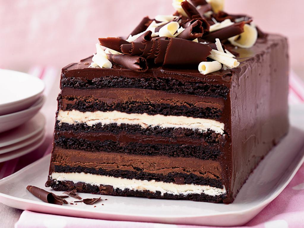 Schicht-Schokolade Kuchen