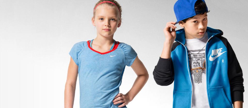 спортивні костюми для хлопчиків і дівчаток
