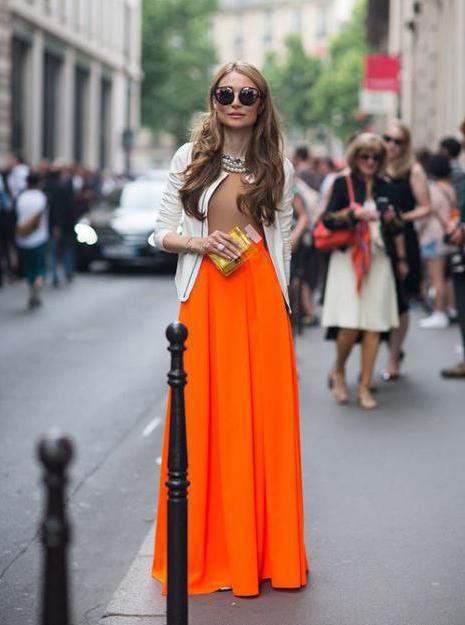 橙色的裙子