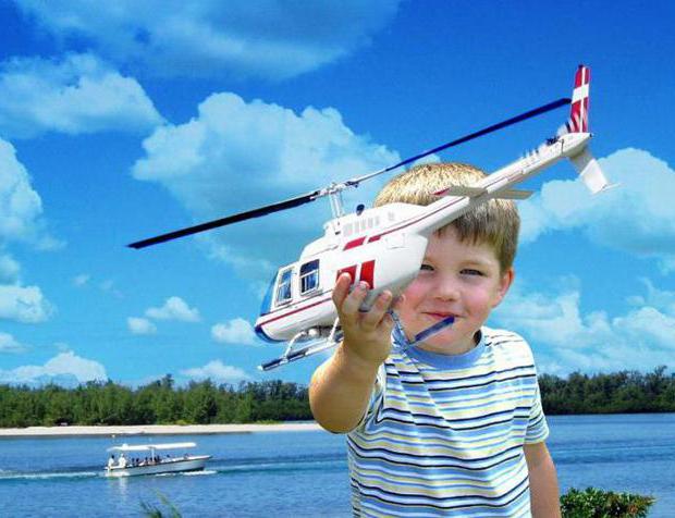 Helicóptero de brinquedo