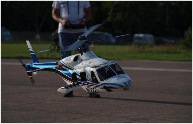 Uçan oyuncak helikopter