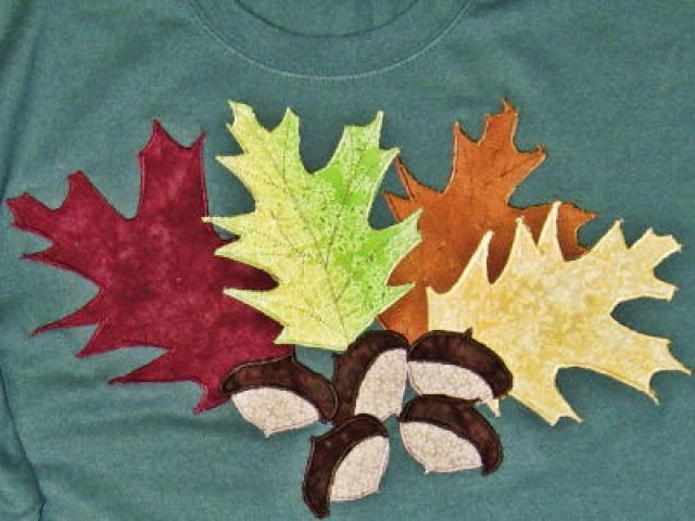 Muster der Blätter im Herbst Foto