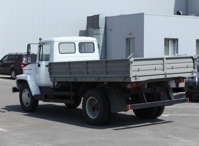 GAZ 33081 specifications diesel