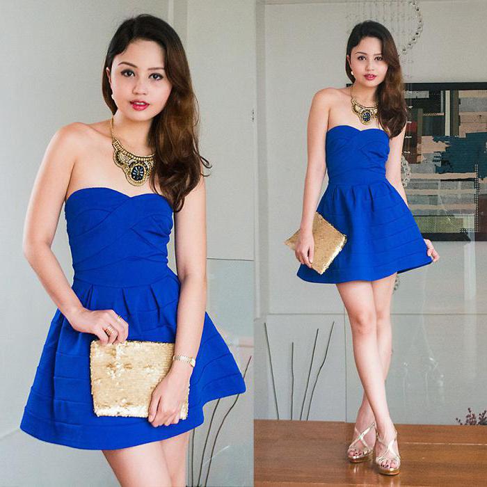 how to combine a blue dress with blue shoes