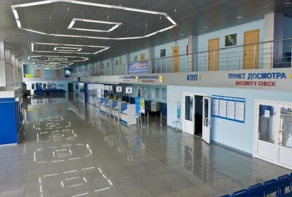 背景の空港Novokuznetsk