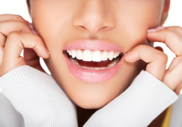 hydrogen peroxide teeth whitening
