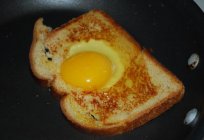 Scrambled eggs French elegant Breakfast