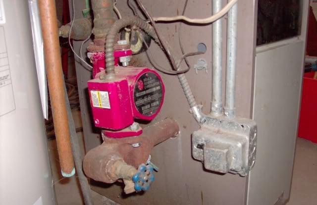 the installation location of the pump in the heating system