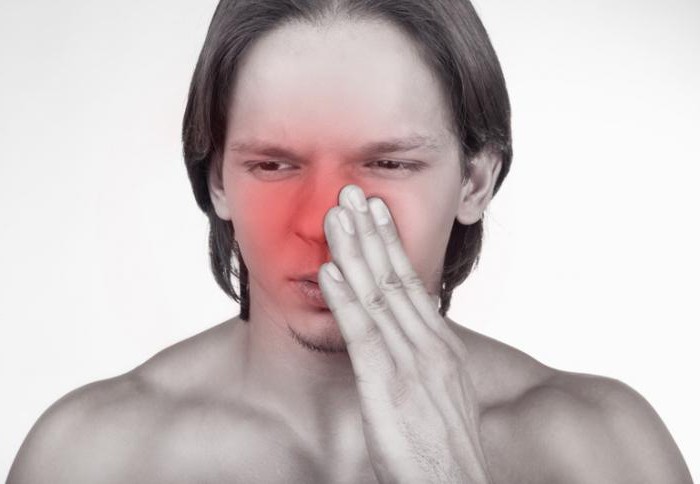 頬骨折の影響