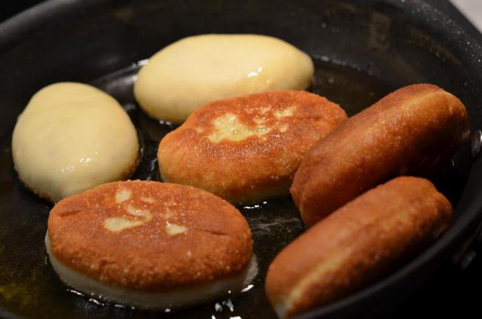 faule belyashi Rezept Kefir mit Hackfleisch im Ofen
