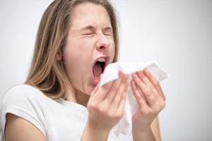 why people often sneezes