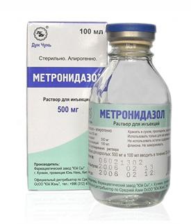 el tratamiento de la метронидазолом