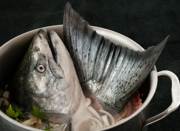 how to cook soup of fish head