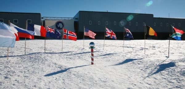 発見と最初の研究の南極