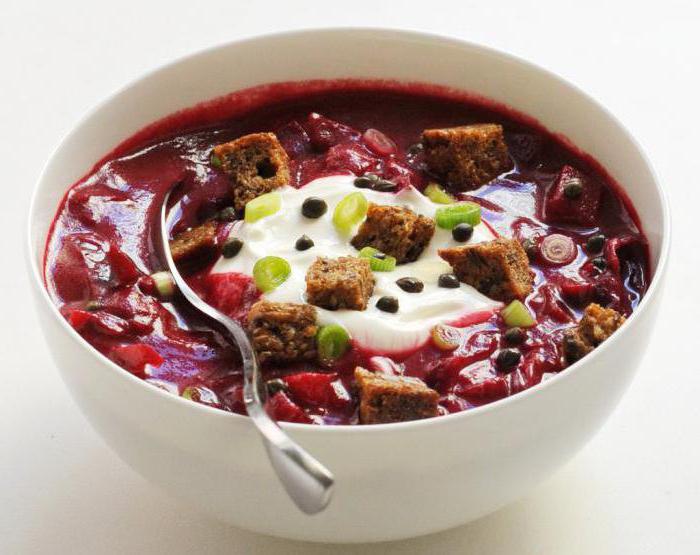 red cabbage soup can