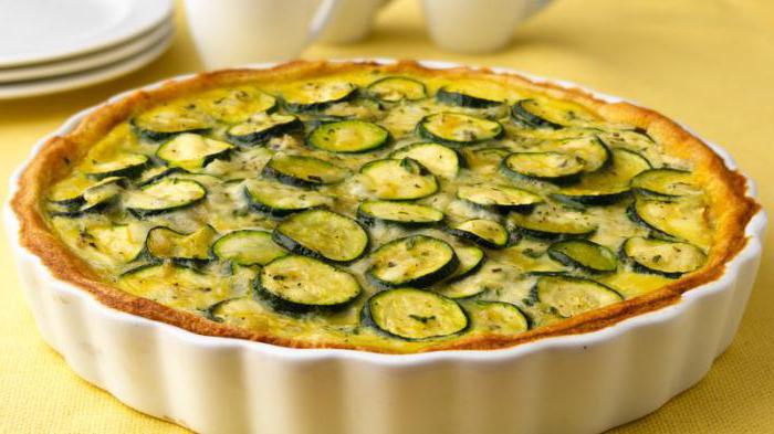 pie with courgettes in a hurry in the oven with carrots