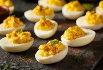 Appetizer of quail eggs: best recipes