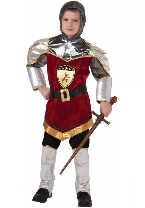traje de cavaleiro para o menino