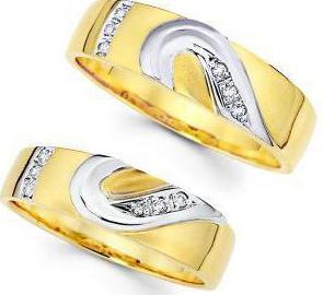anillos de boda de los pares de adamas