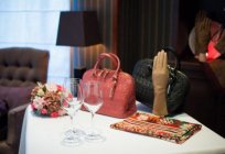 Eleganzza: kendine güvenen kadınlar için çanta