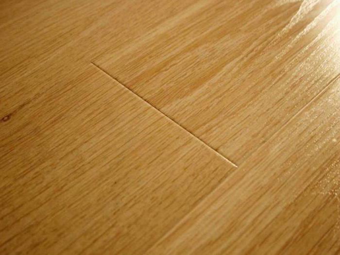 how to remove scratches on laminate flooring