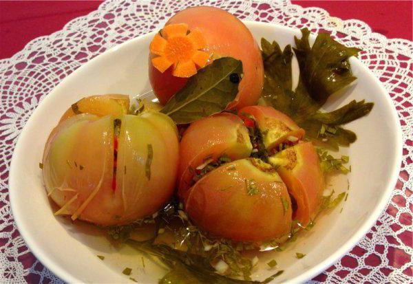 receita de tomates marrom com alho para o inverno