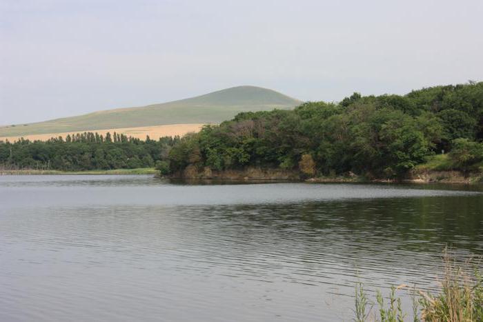 el lago de тамбукан